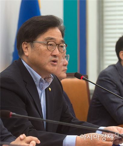 우원식 "한국당 전술핵 재배치 당론, 위험천만·자기모순"