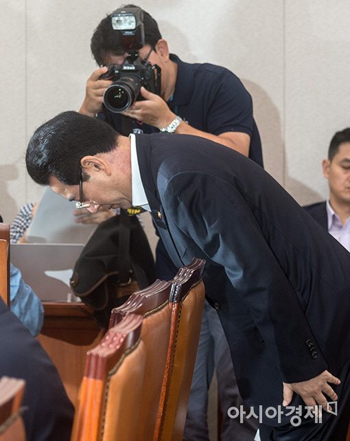 [포토]김영록 농림장관, 살충제 달걀 관련 대국민 사과