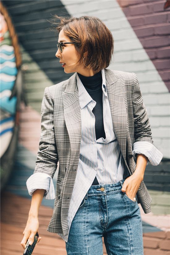 LF 앳코너, 패셔니스타 김나영과 함께한 가을 화보 공개