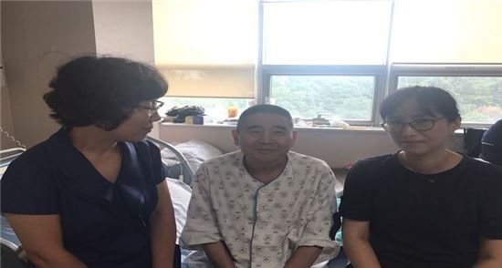 8월10일 김씨가 입원한 보라매병원을 찾은 보건소 방문보건팀