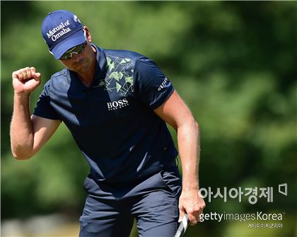 스텐손의 뒷심 "PGA 최종전 꿀꺽"