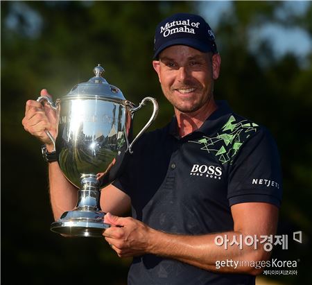 [골프토픽] '윈덤 챔프' 스텐손 "세계랭킹 6위로~"