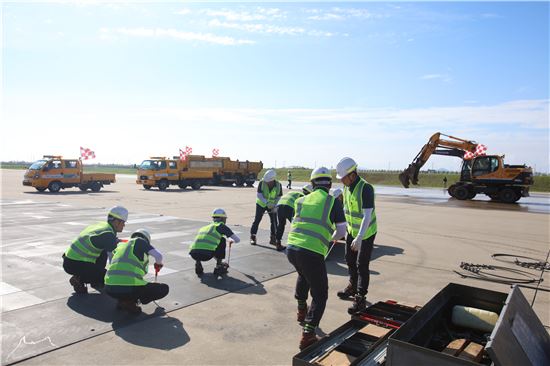 인천공항, 전시대비 활주로 긴급복구 훈련 