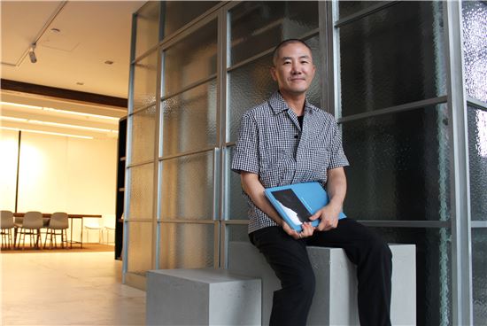 [유통 핫피플]"재미 속에 아이디어 있죠"…'톰보이 DNA' 탑재한 '마케터' 