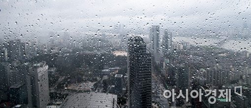 [포토]태풍 '하토' 영향 서울 폭우