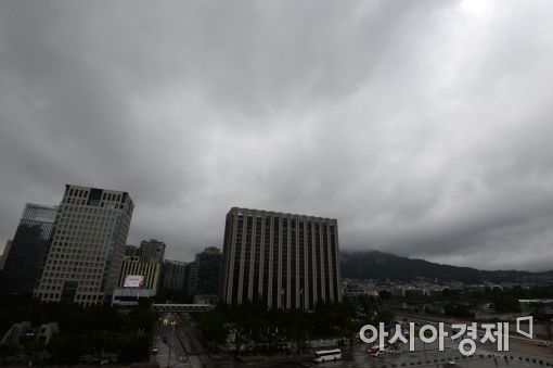 [포토]어두운 서울 하늘