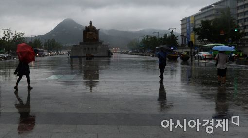 [포토]비 내리는 광장