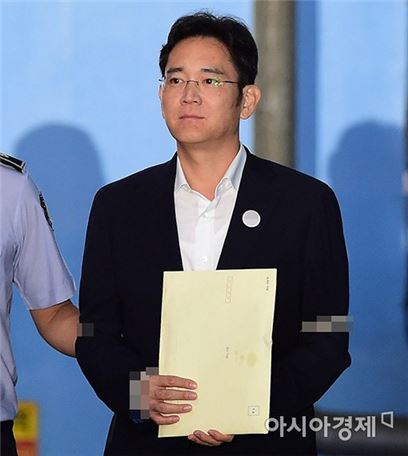 '뇌물수수 의혹' 박근혜, 이재용·정유라 증인신청