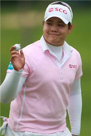 [골프토픽] '넘버 3' 쭈타누깐 "한화클래식 출사표~"