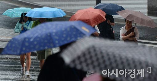 [포토]가을비 내리는 퇴근길