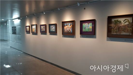 도심 驛舍 안 미술관으로 오세요