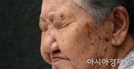 [포토]생각에 잠긴 길원옥 할머니