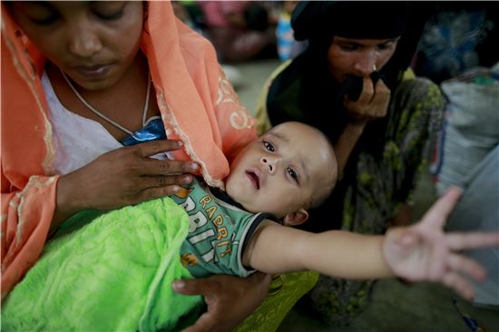 방글라데시, 영유아 살리는 '모유은행' 이슬람교 반대에 결국 중단