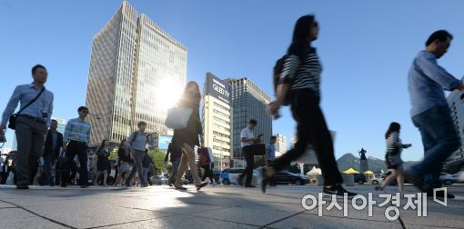 [포토]'출근길 옷차림 든든히'