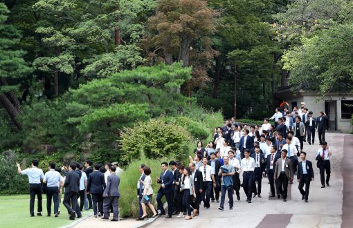 靑, 오늘 오후 청와대 전 직원 대상 오리엔테이션 개최 