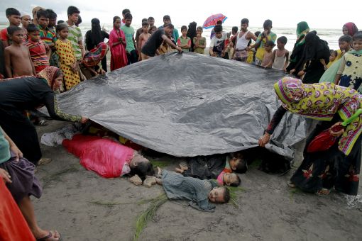 미얀마 로힝야족 유혈사태로 약 400명 사망