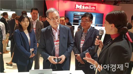 [IFA 2017] 송대현 LG전자 사장 "최대 관심사는 스마트홈"