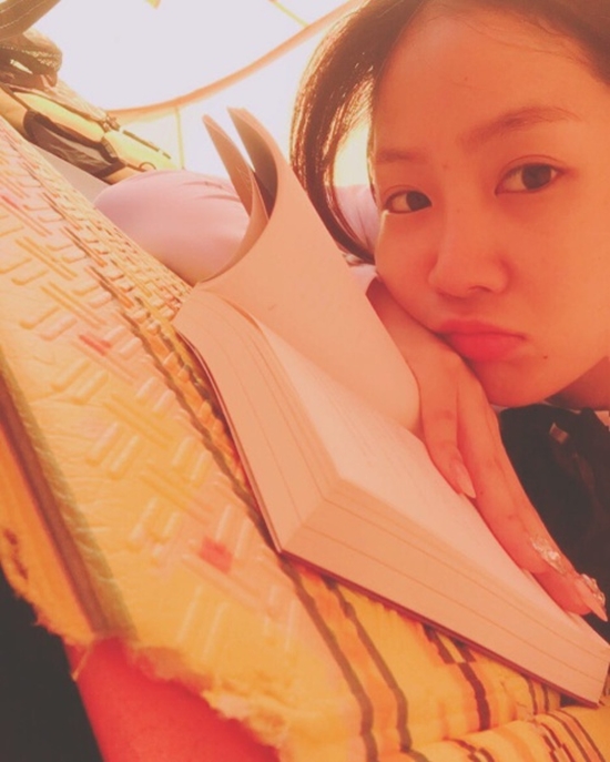 소유, 무결점 피부+뚜렷한 이목구비 '우월' 민낯 미모..."배낭여행조하"