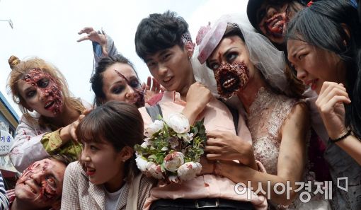 [포토]자비 없는 에버랜드 좀비