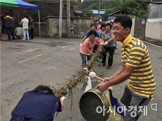 으샤으샤~ 칡넝쿨 줄다리기로 전통 잇다