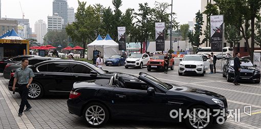 [포토]'서울마당이 중고차 전시장으로~'