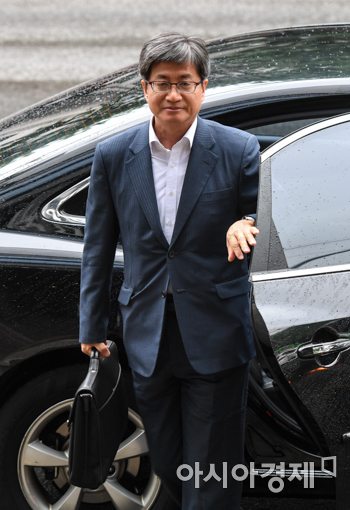 [포토]출근하는 김명수 대법원장 후보자