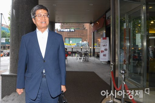 [포토]인사청문회 앞두고 출근하는 김명수 후보자
