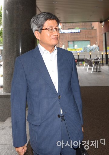[포토]미소 짓는 김명수 대법원장 후보자