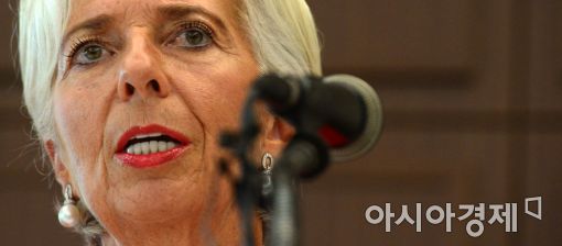 [포토]답변하는 라가르드 IMF 총재