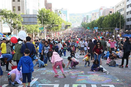 서리풀축제,넥타이마라톤축제,허수아비축제 등 ‘축제' 풍성 