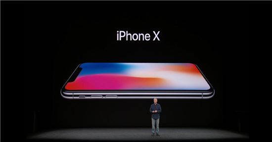 [애플이벤트]10주년 기념모델 아이폰X…페이스ID 기능 탑재