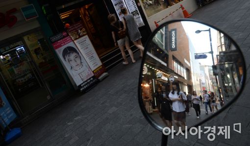 [포토]사드 갈등에 명동 발길 '뚝'