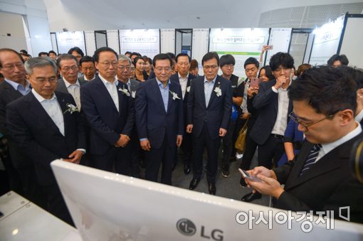 [포토]금융권 채용박람회장 찾은 이용섭-최종구-최흥식