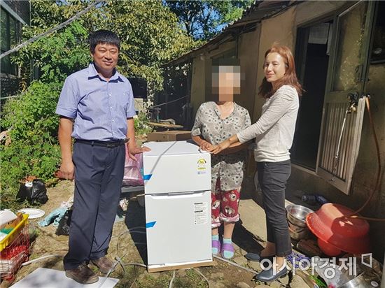 장흥읍지역사회보장協, ‘눈높이 복지’ 독거노인에 냉장고 선물