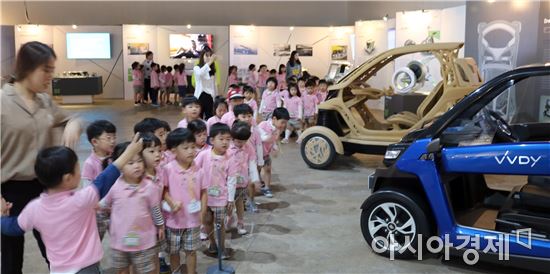 미래 꿈나무들의 ‘산교육장’, 2017광주디자인비엔날레