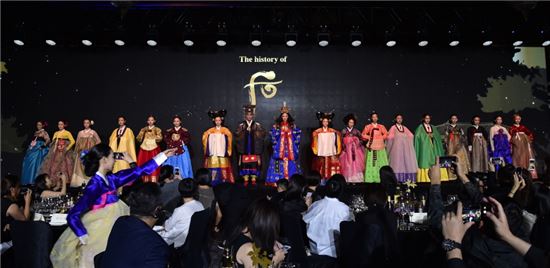 '사드 패닉'에도 '脫중국' 보다 '올인'…"위기가 오히려 기회"(종합)