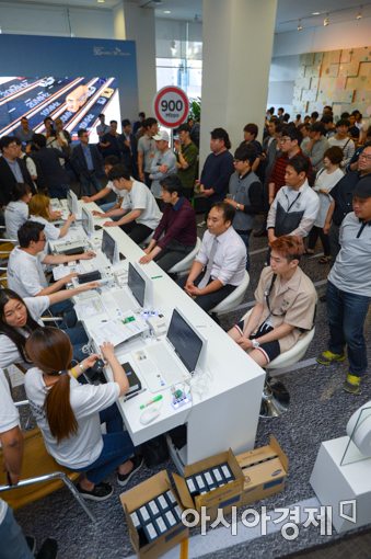 [포토]갤럭시노트8 드디어 개통