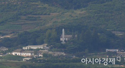 [포토]북한 탄도미사일 발사, '고요한 북녘땅'