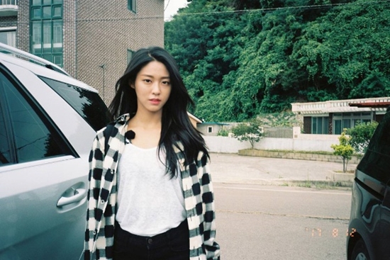 '삼시세끼' 설현, 인형 미모 뽐내며 '찰칵'..."출발전"