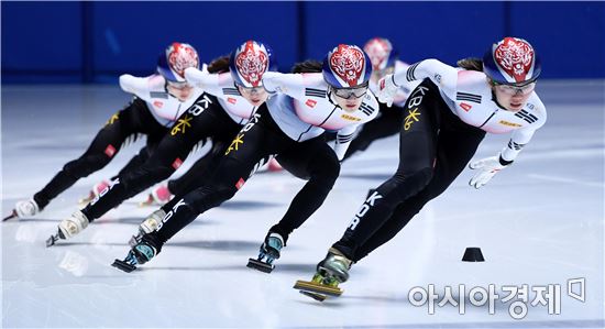 [포토]훈련하는 여자 쇼트트랙 대표팀