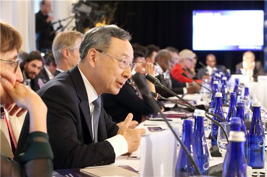 황창규 KT 회장, UN사무총장에 감염병 확산방지 참여 촉구