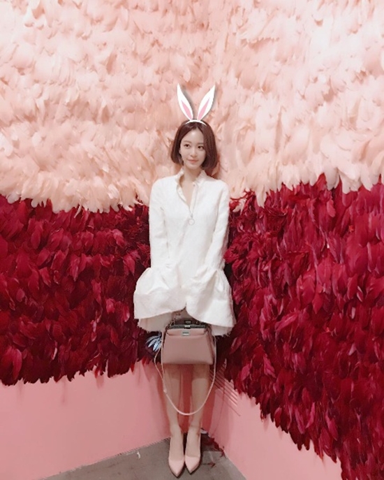 '20세기 소년소녀' 한예슬, 일상 속 빛나는 인형 미모 '시선집중'