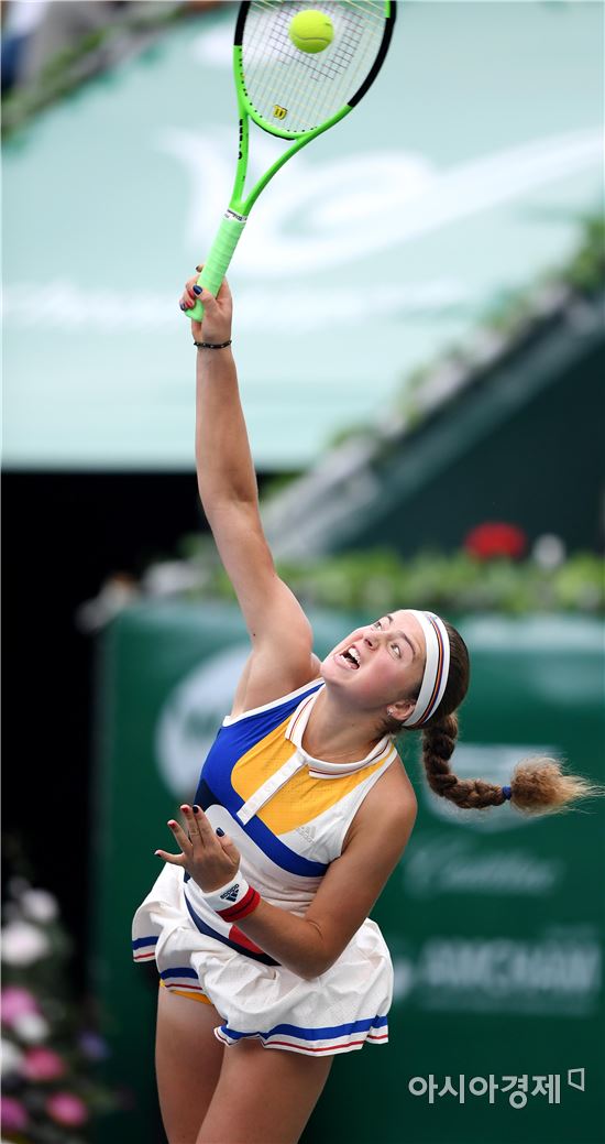 [포토]오스타펜코, '강력한 서브'