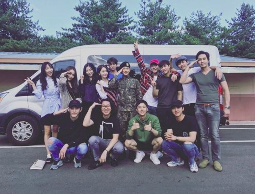 '왕사' 팀 임시완 면회 모습, 홍종현 인스타 통해 공개