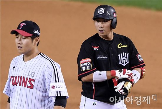 [포토]박경수, '진짜 승부는 지금부터'