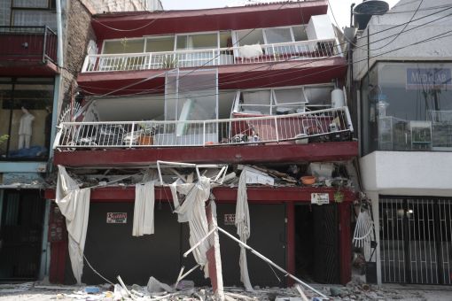 ‘멕시코 지진’ 사망자 최소 119명...고층 건물 붕괴로 사상자 더 늘어날 수도