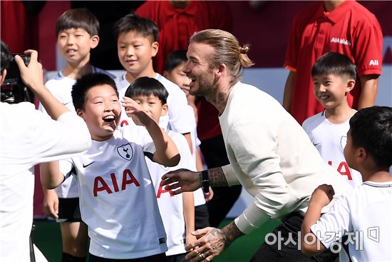[포토]'축구스타 데이비드 베컴이 눈앞에!'