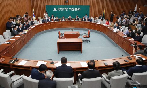 김명수 可決 힘 발휘한 국민의당…존재감 재확인