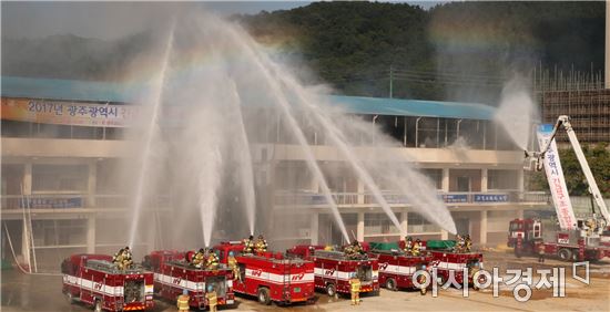 [포토]준비된 재난대비 훈련…안전광주 실현