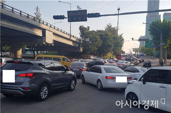 [아찔한 교차로]②교통사고 1위 영등포교차로 가보니